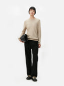 Kaszmir Damski Sweter Basic Z Półokrągłym Dekoltem Szarobrązowy - Gobi Cashmere #color_ciepła szarość