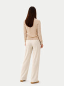 Damski sweter z kaszmirowym dekoltem | Gobi Cashmere #color_beżowy