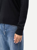 Sweter z kaszmiru V-neck - styl i komfort| GOBI Cashmere #color_czarny