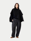 Kaszmirowy Poncho Wersja Uniwersalna Czarny - Gobi Cashmere #color_czarny