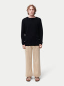 Jedwabno-kaszmirowy sweter męski z teksturowaną dzianiną Czarny - Gobi Cashmere #color_czarny