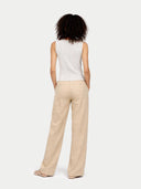 Jedwabny top bez rękawów z dzianiny | GOBI Cashmere #color_szeptana biel