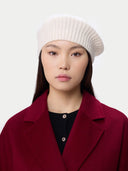 Beret w Teksturowanym Splocie Mleko Kokosowe - Gobi Cashmere #color_mleko kokosowe