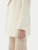 Elegancki dwurzędowy blezer z kaszmiru | GOBI Cashmere #color_białawy