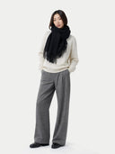 Szalik z frędzlami z mongolskiego kaszmiru | GOBI Cashmere #color_czarny