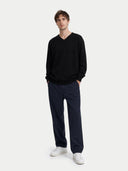 Kaszmir Męski Sweter Basic Z Dekoltem W Szpic Szary - Gobi Cashmere #color_czarny